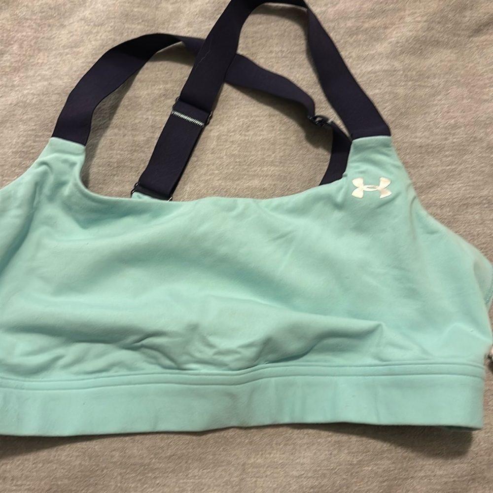 Sports bra